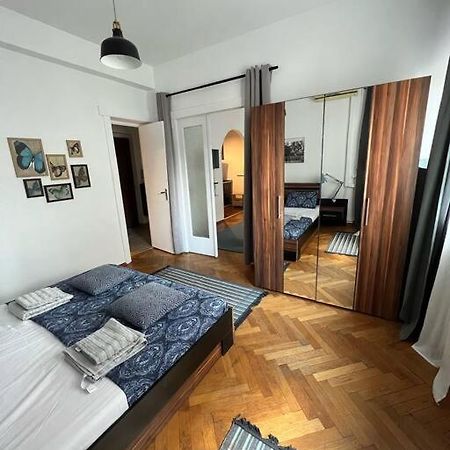 Apartament Ultracentral Universitate Bucarest Esterno foto