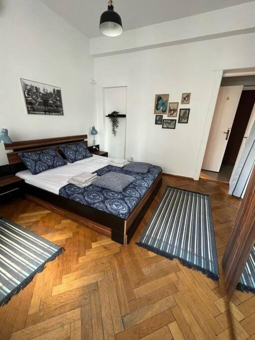 Apartament Ultracentral Universitate Bucarest Esterno foto